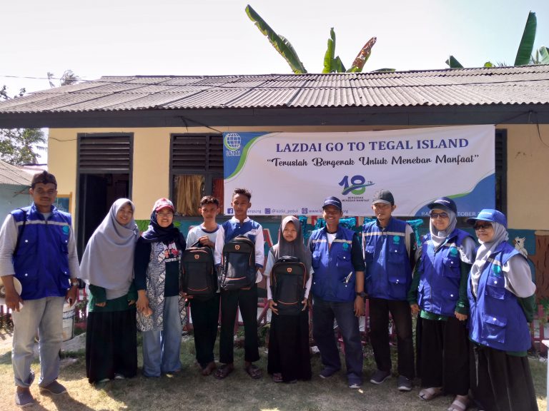 Momen Milad ke-18, LAZDAI santuni Yatim dan Lansia di Pulau Tegal