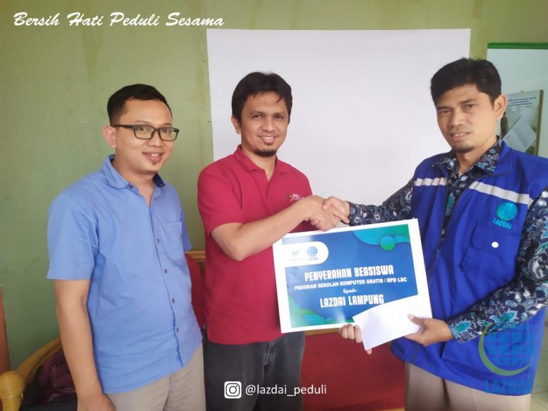 Pesona Digital Printing Serahkan Program CSR ke Lazdai