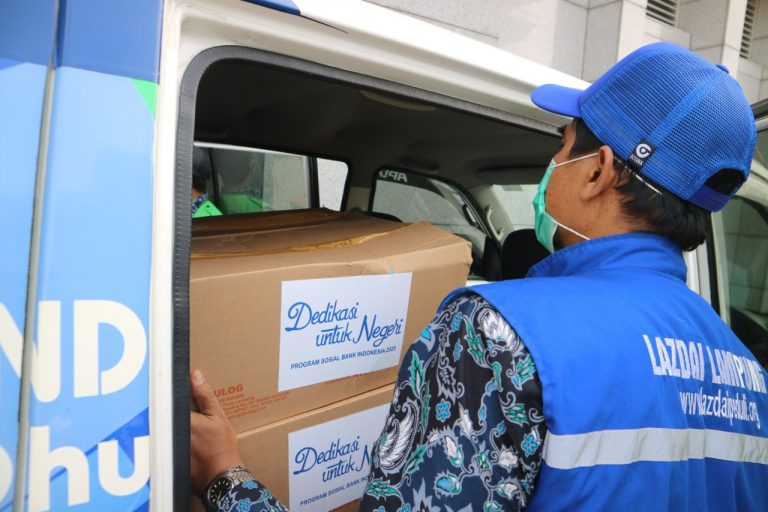 Dedikasi Untuk Negeri, Bank Indonesia KPW Lampung Salurkan 100 Paket Pangan Plus Melalui LAZDAI