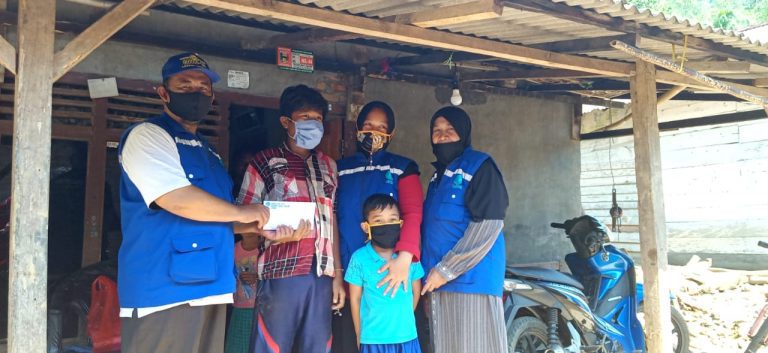 LAZDAI Salurkan Bantuan untuk Korban Banjir Tanggamus