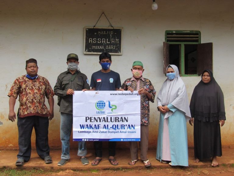 Misi Muliakan Qur’an, LAZDAI Sampaikan Amanah Wakaf Qur’an hingga ke Pelosok Tanggamus
