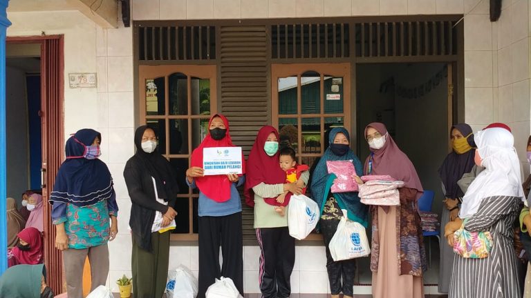 Bahagiakan Dhuafa Paket Lebaran