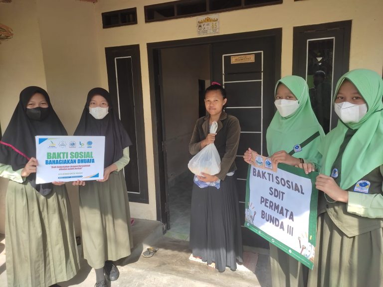 Bahagiakan Dhuafa bersama Permata Bunda 3
