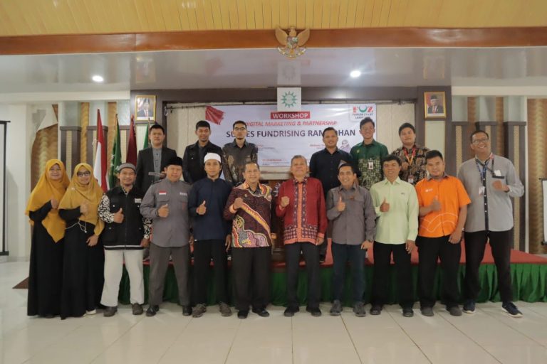 Tim Lazdai Peduli Mengikuti Pelatihan Digital Marketing