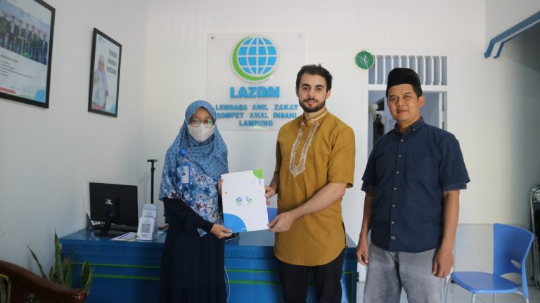 LAZDAI Peduli Bantu Biaya Tiket Perjalanan Menuju Palestina bagi Mohammed Z.Z. Al Shurafa