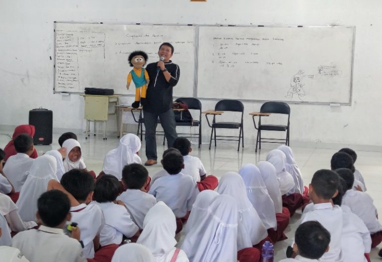 LAZDAI Peduli Gelar Safari Dongeng Seru di SDS Citra Bangsa School