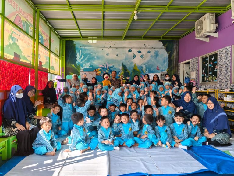 Serunya Anak-Anak TKIT Setia Belajar Kebaikan Bersama Kak Danang Di Bulan Ramadhan